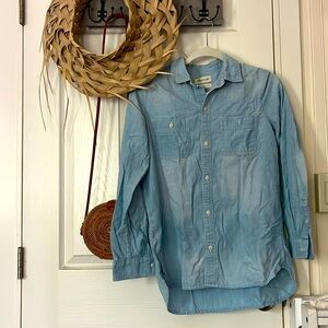 Madewell chambray longsleeve button up